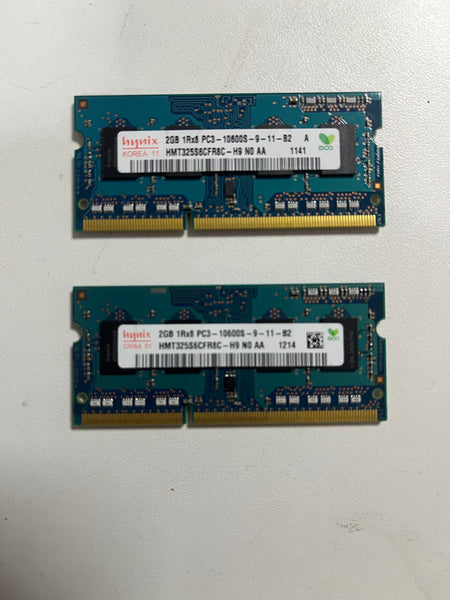 Hynix HMT125S6TFR8C-H9 4GB (2x2GB) SoDimm 204 pinos PC3-10600S 1333MHz DDR3 Laptop/Notebook/Memória Mac