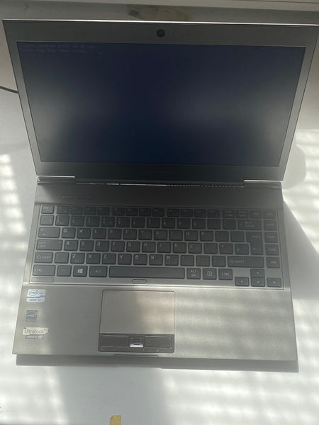 Toshiba Portege Z930-153 13,3 ”Windows 10 Laptop i3 1,9 gHz 4 GB * SEM SSD * Casa / Negócios BARATO USADO Intel