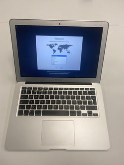 Apple MacBook Air A1466 de 13" Principios de 2014 Core i7 1,7 GHz 256 GB SSD 8 GB de memoria RAM (portátil reacondicionado) Grado A